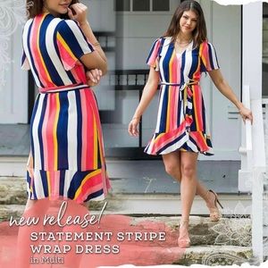 GRACE AND LACE Stripped Wrap Dress EUC Size Large.